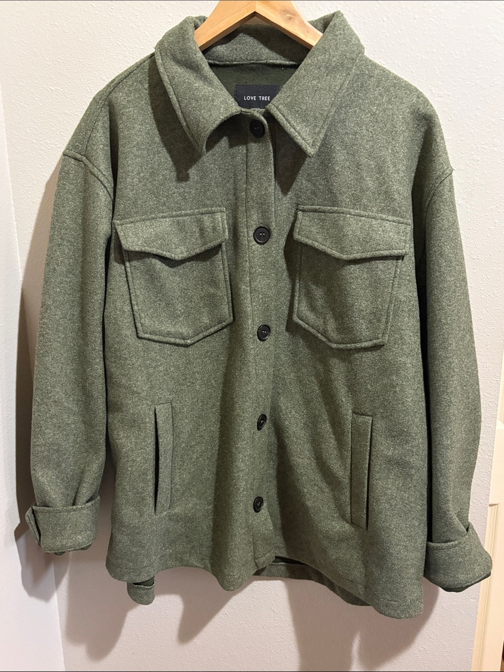 Love Tree Women’s Green Button-Front Field Jacket (size large)